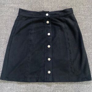 Women’s H&M black faux suede mini skirt